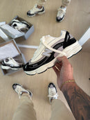 New Balance 1000 Branco e Preto