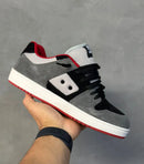 Tênis dc shoes manteca 4 black/grey/red