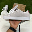 Tênis ous dots cinza claro essencial