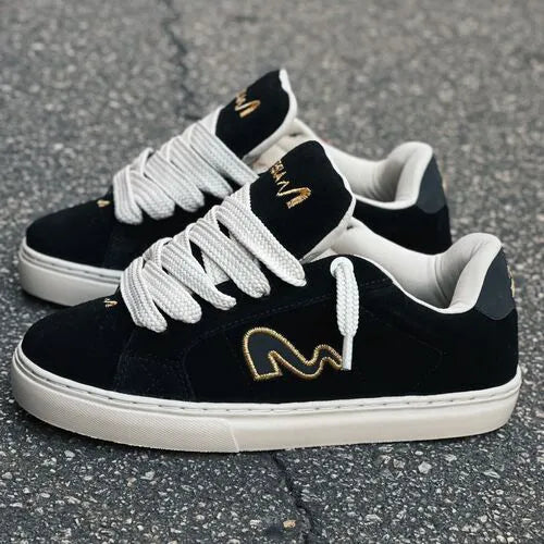 Tênis tesla hertz black gold